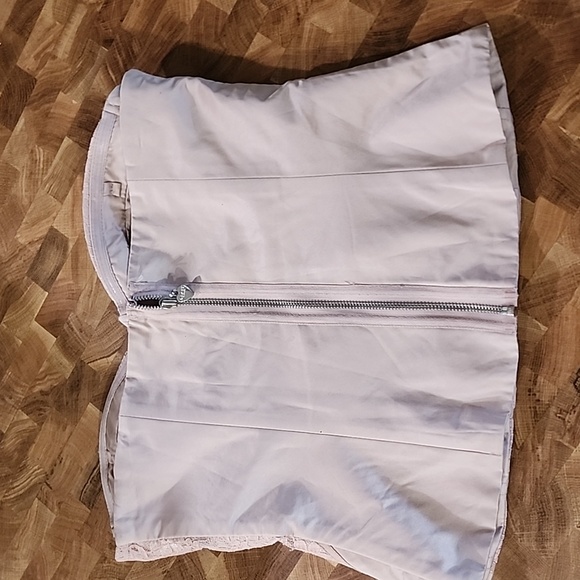 Lipsy London corset top - Picture 3 of 10